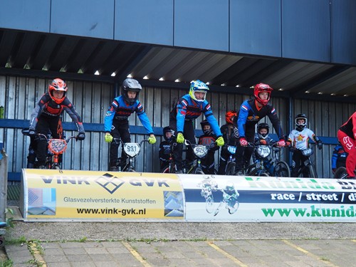 Start to BMX - Proeflessen voor volwassenen Start to BMX - Proeflessen voor volwassenen